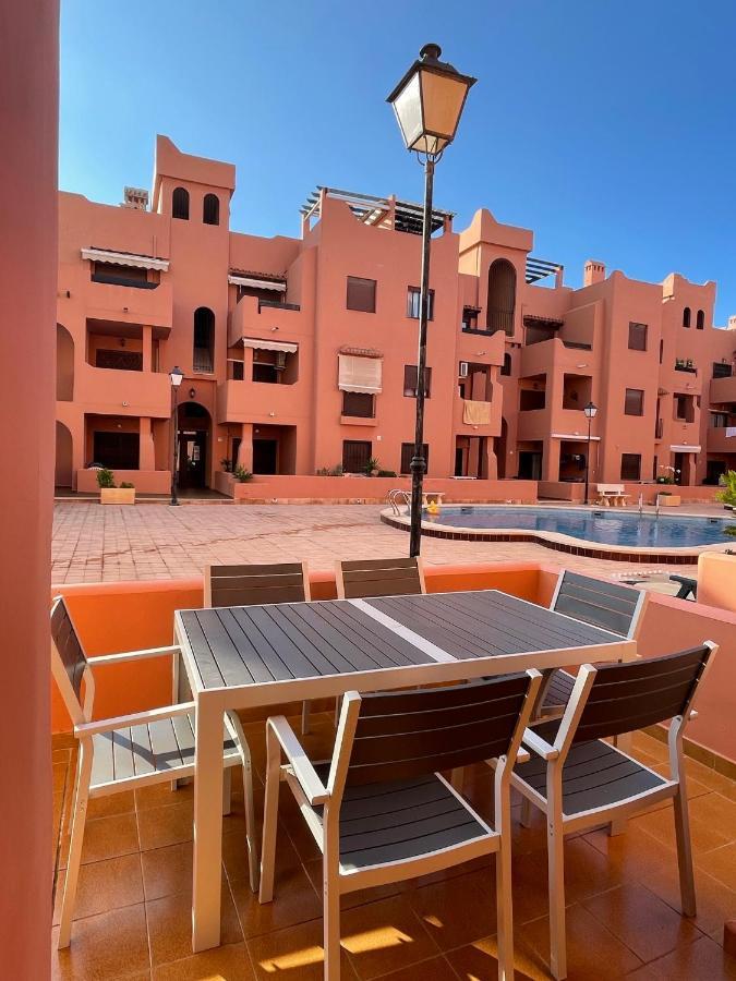 Three Bedroom Apartment With Pool In Torrevieja Exterior foto